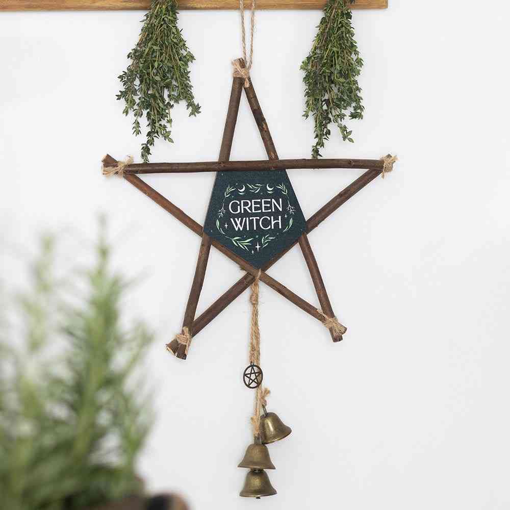 Something Different - Green Witch Hanging Willow Pentagram with Bells Muurdecoratie - Groen